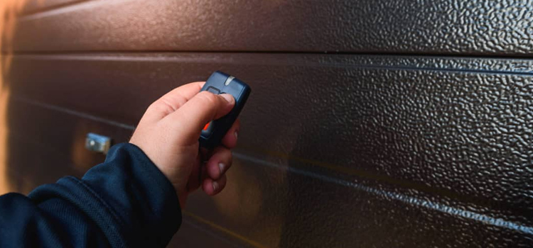 automatic door opener with remote control in Oakland