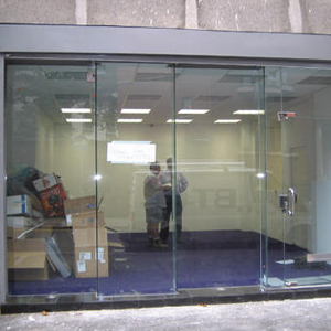 shop front door repair Oakland