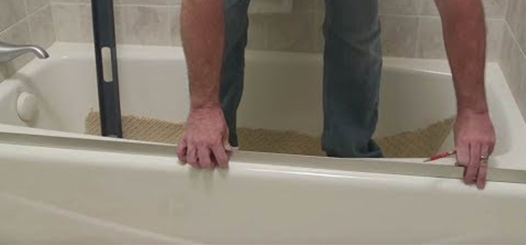 Sliding Shower Door Repair in Oakland